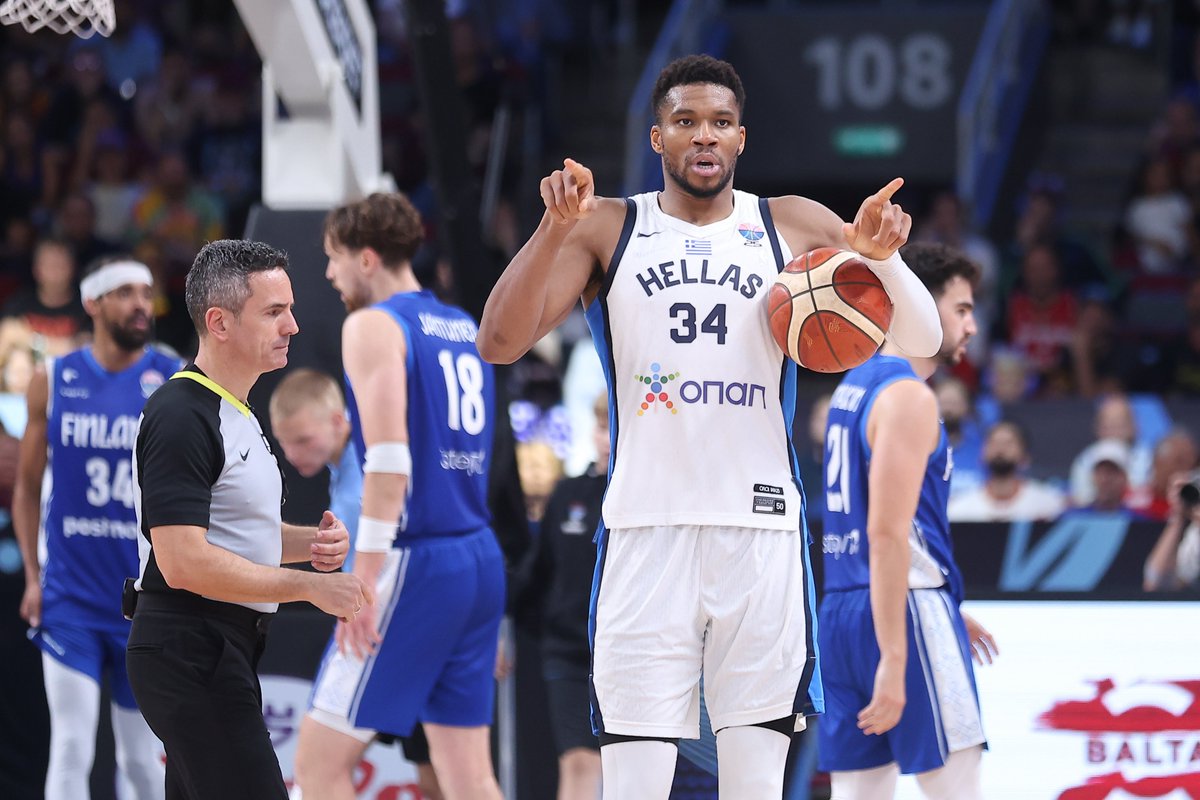 HellenicOlympic's tweet image. 🇬🇷Συγκίνηση και υπερηφάνεια.
🥉Η Ελλάδα νίκησε την Φινλανδία και κατέκτησε την τρίτη θέση στο #Eurobasket επιστρέφοντας στο βάθρο μετά από 16 χρόνια.
👏 Σας ευχαριστούμε για όλα!