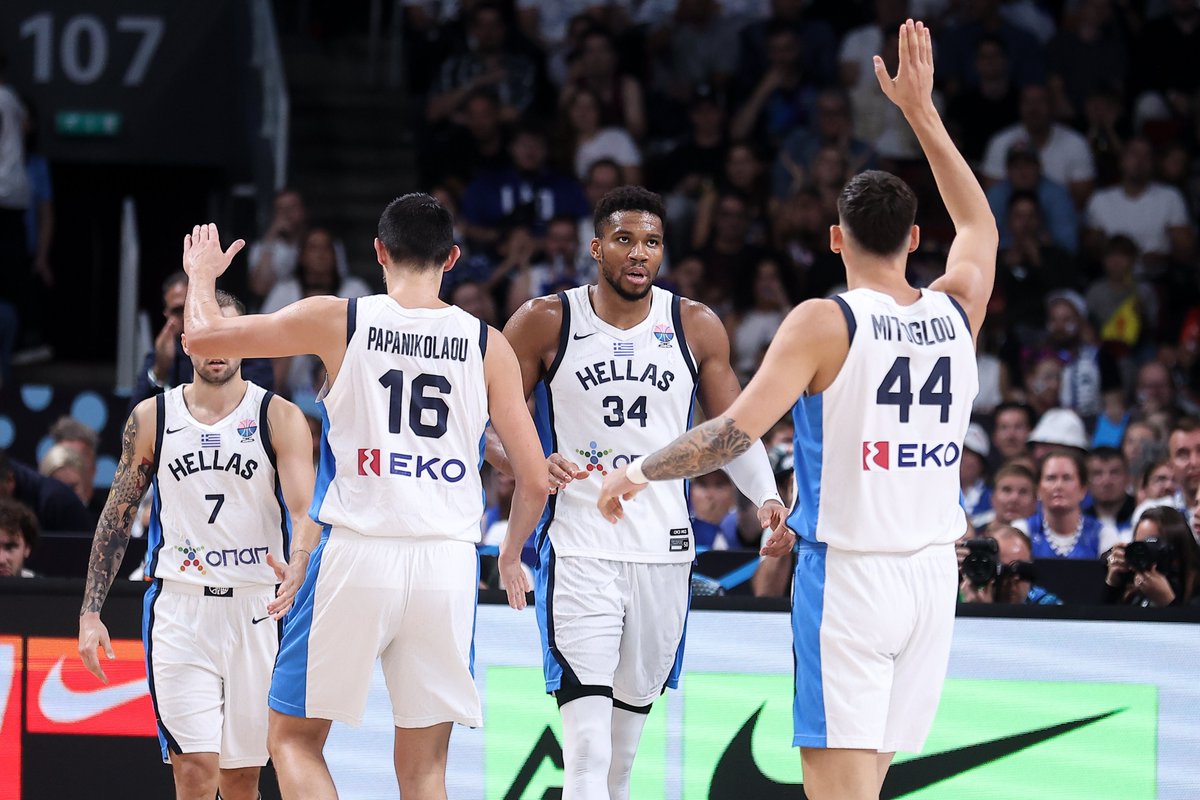 HellenicOlympic's tweet image. 🇬🇷Συγκίνηση και υπερηφάνεια.
🥉Η Ελλάδα νίκησε την Φινλανδία και κατέκτησε την τρίτη θέση στο #Eurobasket επιστρέφοντας στο βάθρο μετά από 16 χρόνια.
👏 Σας ευχαριστούμε για όλα!