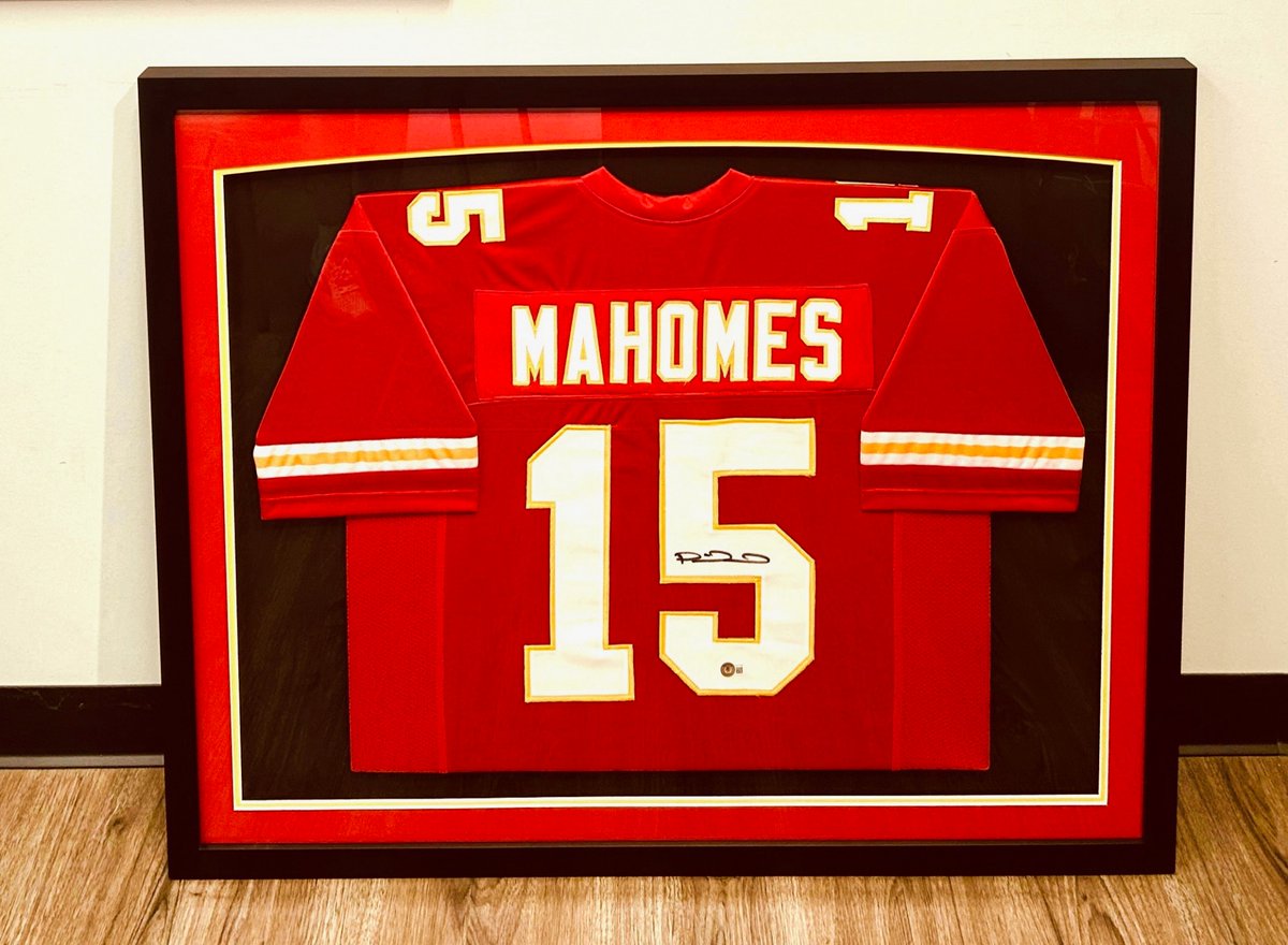 Let's get loud for the Chiefs as they take on the Philadelphia Eagles right here at home today! 🏈❤️💛

Don't forget to enter our raffle for a chance to win an authenticated Patrick Mahomes Autographed Jersey! 

Tickets: givebutter.com/rpbaseballraff…