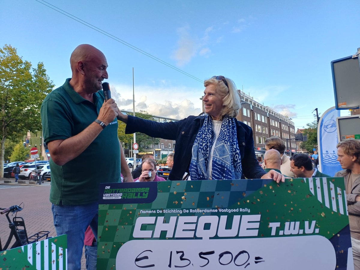 Een cheque vol impact: Rotterdamse Vastgoed Rally doneert €13.500
De Rotterdamse Vastgoed Rally zet zich elk jaar in voor een goed doel om zo samen een positieve impact te creëren. Dit jaar hebben zij zich ingezet voor Stichting Vaarwens en Stichting Roeivalidatie.