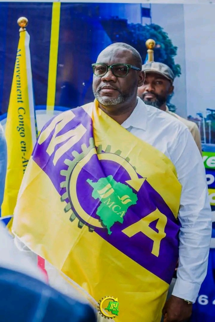 Il est :
Un leader idéal;
Un patriotique valeureux ;
Un nationaliste favorable 
Un bon citoyen qualité;
Un politicien rationnel pour cette génération. Pdt Kasongo Kalalo Kas au sein du @MCA
