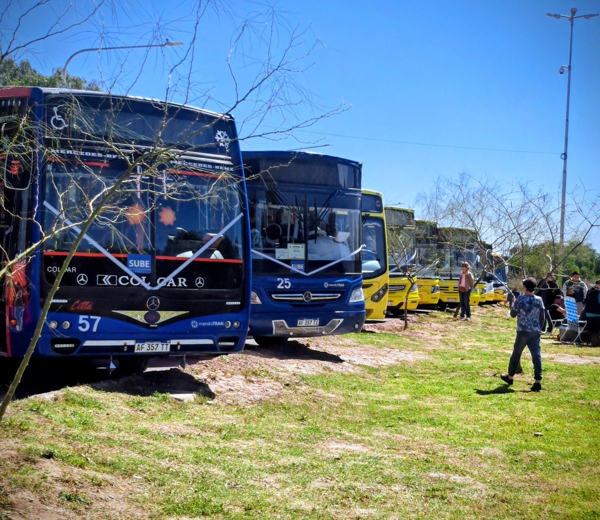 El Parque móvil del transporte público de Mendoza en un exposición única. Expo Bondi 2025. Domingo 14/9 Parque de la Familia, Las Heras.