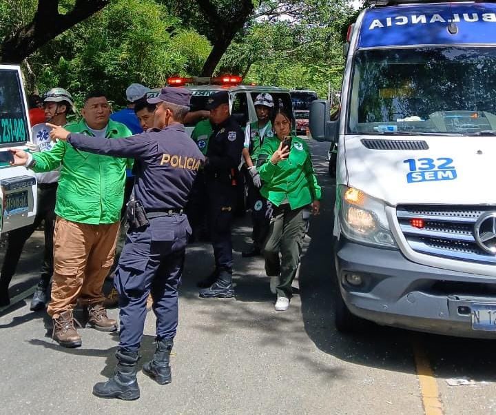 PNC El Salvador tweet media