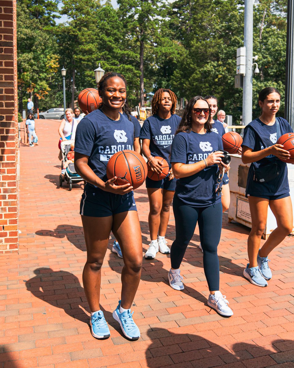 Dribbling for victory over cancer. 

Had a great time supporting a great cause this morning 🩵