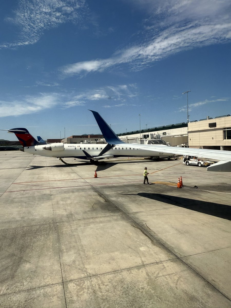 Landed in South Carolina. En route to speak to students tonight and tomorrow.

Please be in prayer for safety and discernment on what the path forward looks like.

For Charlie. ❤️