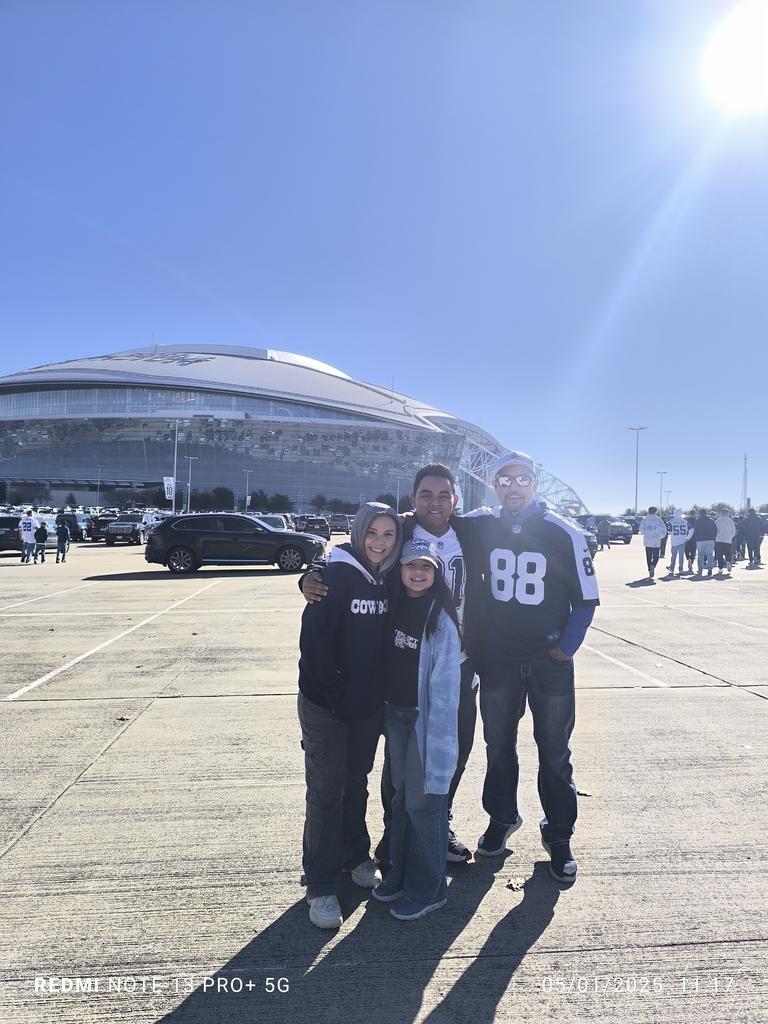 ozamora129's tweet photo. #FoxImpactoNFL https://t.co/cENVjbGdKn