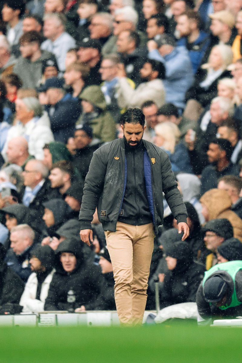 🚨 With only 4 points in 4 matches, Manchester United is experiencing its worst start to the season since 1992-1993.#MUFC [<a href="/OptaJoe/">OptaJoe</a>]