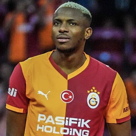 FootbalCentel's tweet image. 🚨🎙️Victor Osimhen: "Here in Nigeria, we all love Cristiano Ronaldo, he is the Greatest of all time."