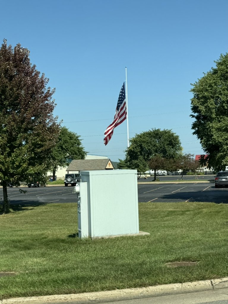 Camping World ❤️🤍💙 🇺🇸 
<a href="/marcuslemonis/">Marcus Lemonis</a>