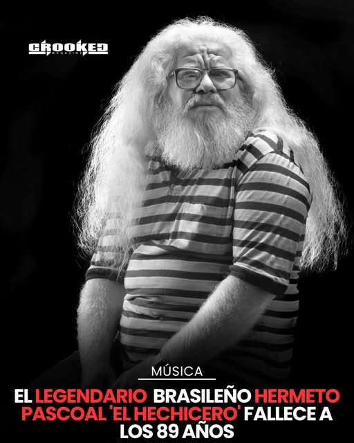 Un hermoso! Un día me lo encontré tres de la tarde en una esquina,lo saludé.Hablamos unas palabras. Me tomó del brazo y me invitó a compartir una prueba de sonido, un recital y unos momentos mágicos. No había celulares y mí FLIA se preocupó porq no volvía.Yo feliz !