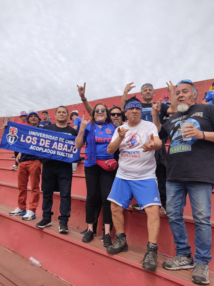 MarleneSaezazul's tweet image. Vieja Escuela !!! 😂😂💙🤘💙🤘💙