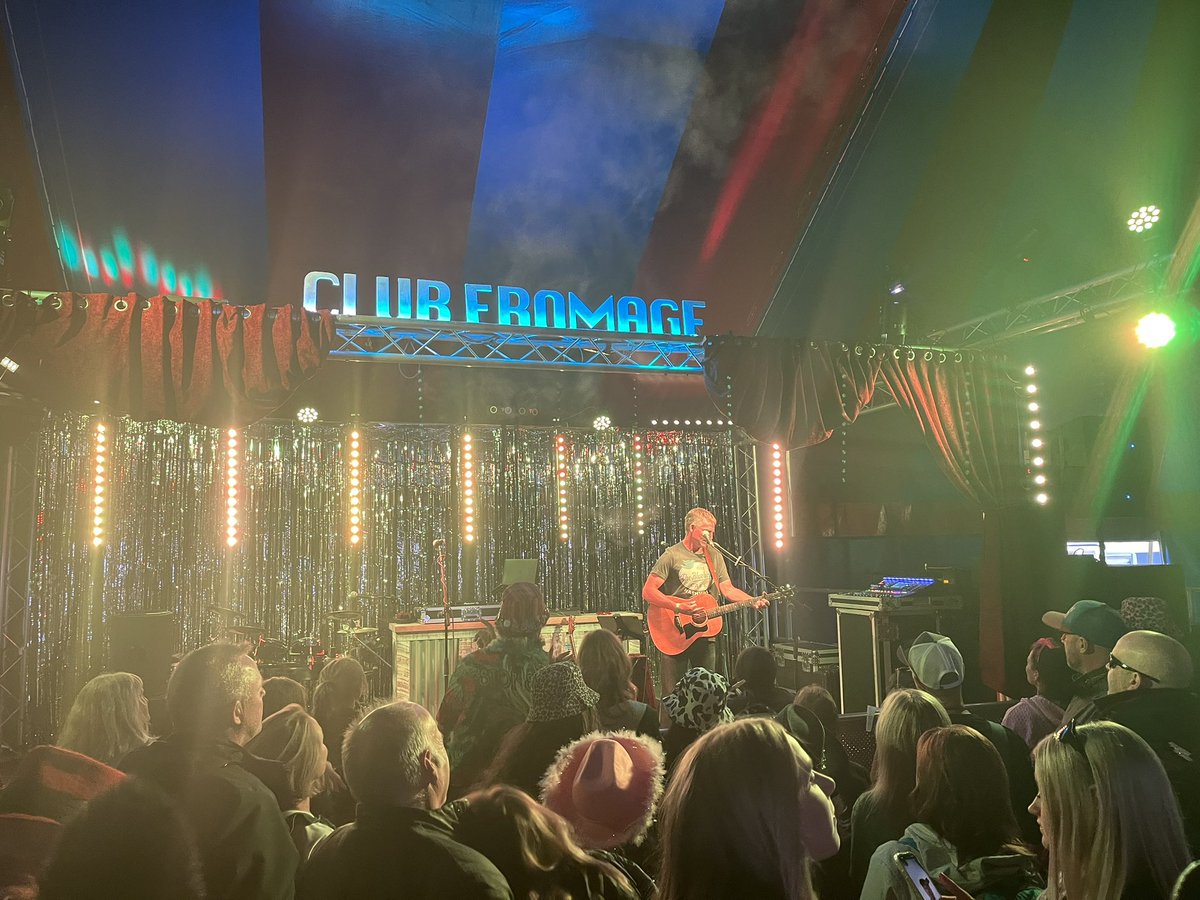 Ron-e Juleff 〓〓 tweet media