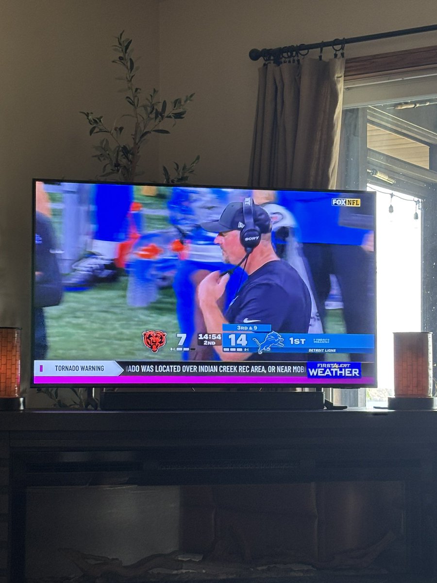 Hey <a href="/keloland/">KELOLAND News</a>…how about squeezing the screen on weather announcements like <a href="/dakotanews_now/">Dakota News Now</a> does to avoid covering up the score bug?