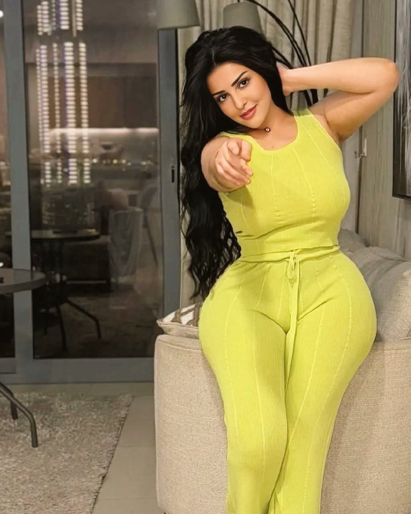 🌷سؤال رد بصراحه⁉️

💖لو خيروك وش تختار !؟ 👍🏻🩷
 ◯ انا🙈🌹 ◯مليون ريال 💵

🦋وش راح تختار بكل صراحه ❤

🔄ارسل رقمك خاص الان 💬