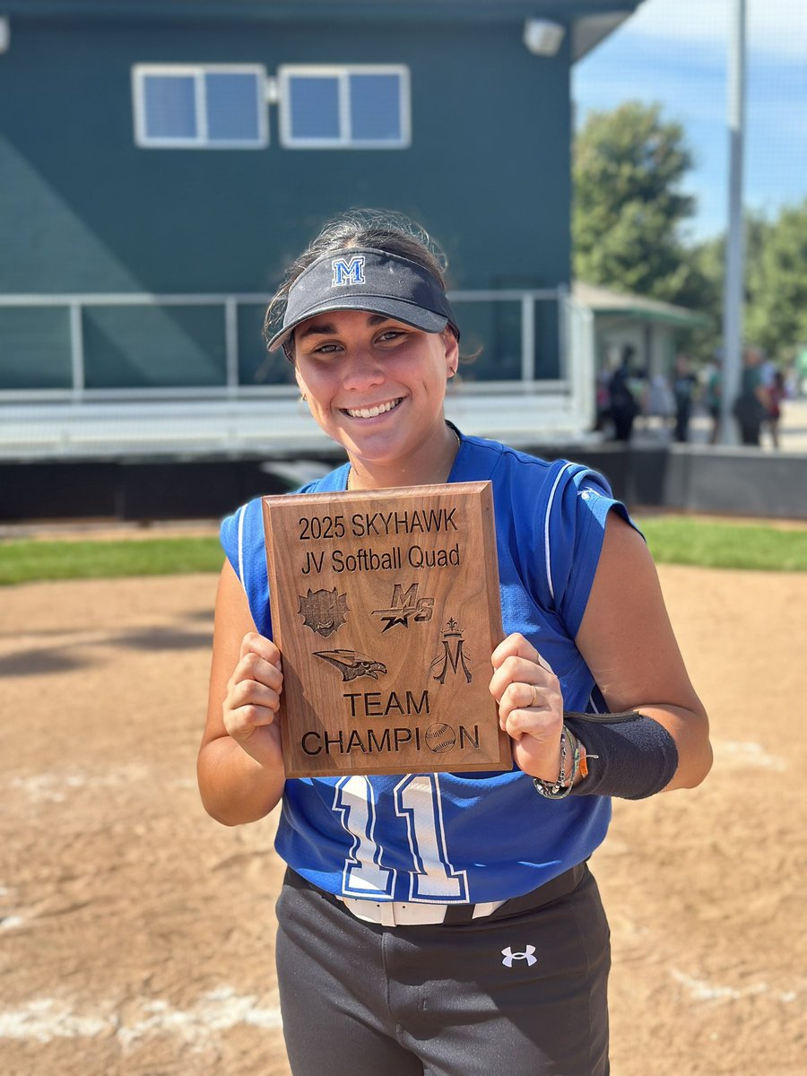 🌩️ Thunder Players Shining in High School Ball! 🌩️
Another strong week for our girls as they continue to impact their school programs on both sides of the ball! Also big congrats to Eliana and Marian JV girls for winning the Skutt Quad Tourney this weekend!! 
#ThunderSoftball