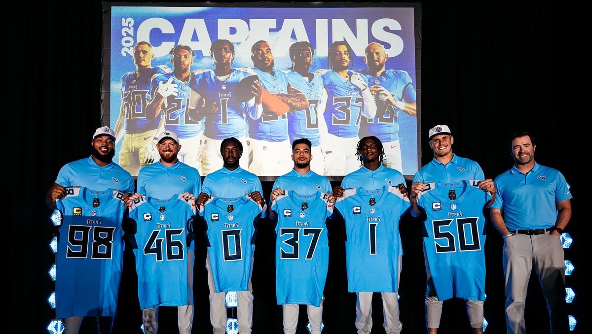 callieandro's tweet photo. 🙌 Nothing better than celebrating leadership + community. Loved working on the Titans’ 2025 captain reveal at the ONE Community Captain’s Dinner. @AndroDesignCo https://t.co/eEiugZZEtR