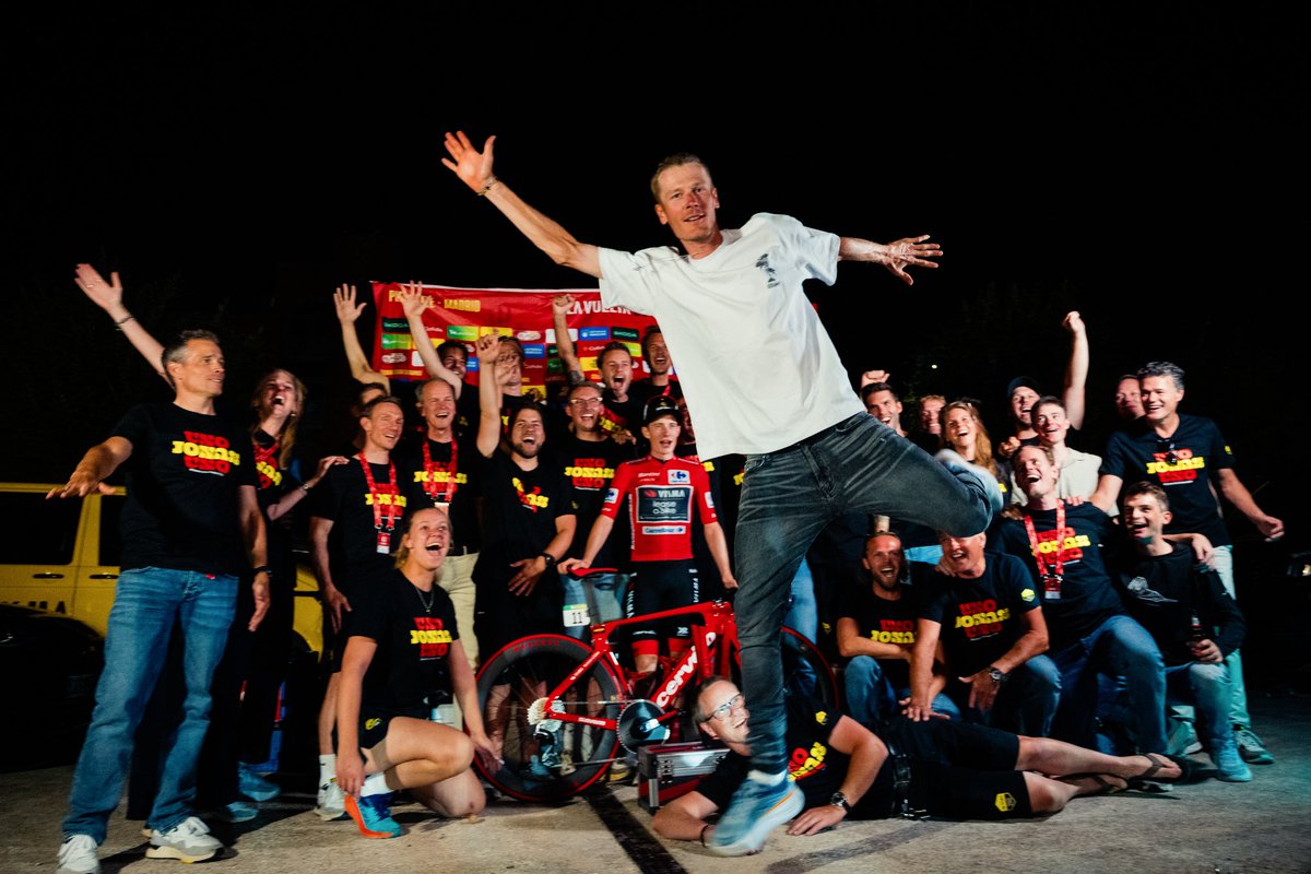 vismaleaseabike's tweet image. Dylan’s photobomb.. 😂