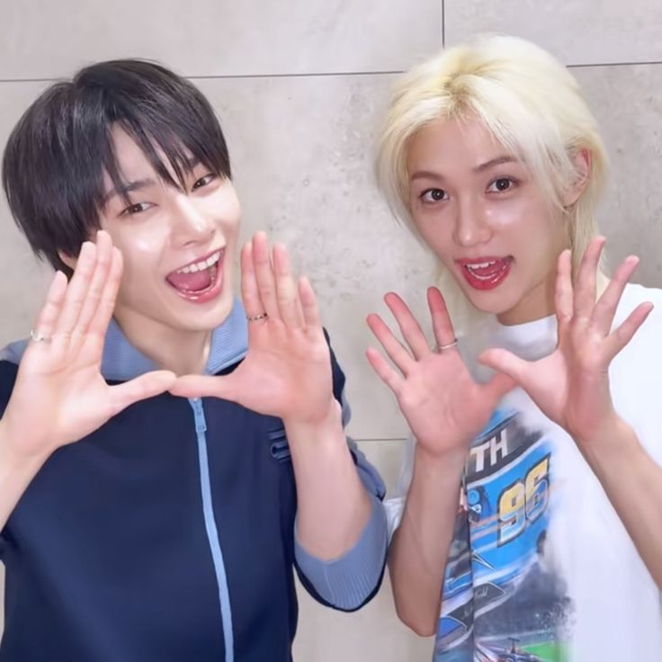 Jeongin. ⚝ tweet media