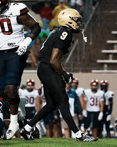 After a great conversation with <a href="/CoachNapoleon/">Brandon Napoleon</a> I am blessed to have received my first offer from <a href="/Wofford_FB/">Wofford Football</a> <a href="/247recruiting/">247Sports Recruiting</a> <a href="/247Sports/">247Sports</a> <a href="/rivalshs/"></a> <a href="/Rivals/">Rivals</a> <a href="/on3/"></a> @On3Recruits <a href="/BlairAngulo/">Blair Angulo</a> <a href="/JUSTCHILLY/">Just Chilly</a> <a href="/BrandonHuffman/">Brandon Huffman</a> <a href="/GregBiggins/">Greg Biggins</a> <a href="/AndyMorales8/">Andy Morales</a>  <a href="/GametimeRC/">Gametime Recruiting & Consulting</a> <a href="/CoachPatRyden/">Patrick Ryden</a>