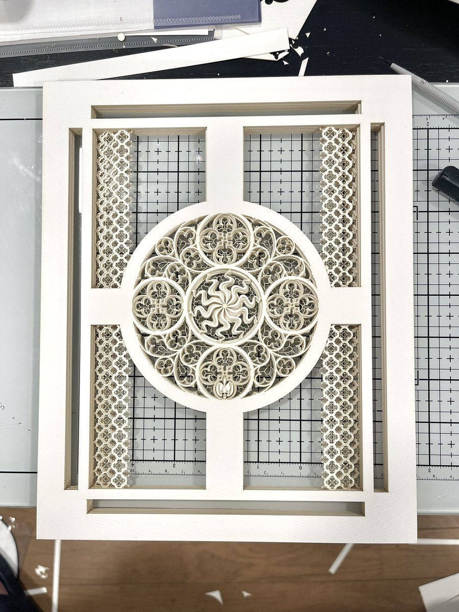 輿石孝志　彫刻切り絵　2点 輿石孝志 彫刻切り絵 2点 輿石孝志 彫刻切り絵 2点 立体の