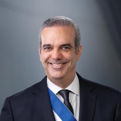 CandyRomeroRD's tweet photo. Lo que ha hecho nuestro presidente Luis Abinader contra los casos de corrupción de algunos de sus funcionarios. Es de mucho valor. Mi respeto y admiración.
¡Estoy muy orgullosa de mi presidente y nuestra primera dama Raquel Arbaje!
#PresidenteValiente
#CEROIMPUNIDAD https://t.co/UbrAJdfgZM
