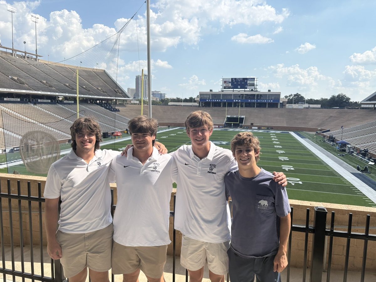 Thank you <a href="/nbaker2_/">Nick Baker</a> and <a href="/CoachChadJ/">Chad Johnson</a> for an amazing visit! Great game. Go owls!!