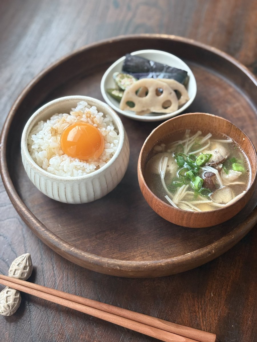今日は卵かけご飯の朝。