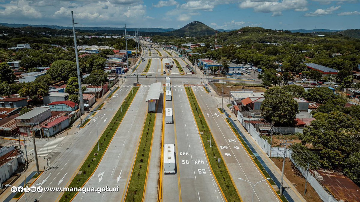🚦🚙✨ Con orgullo se abrió al tránsito el Tramo 1 de la Pista Héroes de la Insurrección en Managua, una vía moderna que enlaza desde Nejapa (7 Sur) hasta el barrio René Cisneros, mejorando la conectividad y agilizando la circulación en la capital.