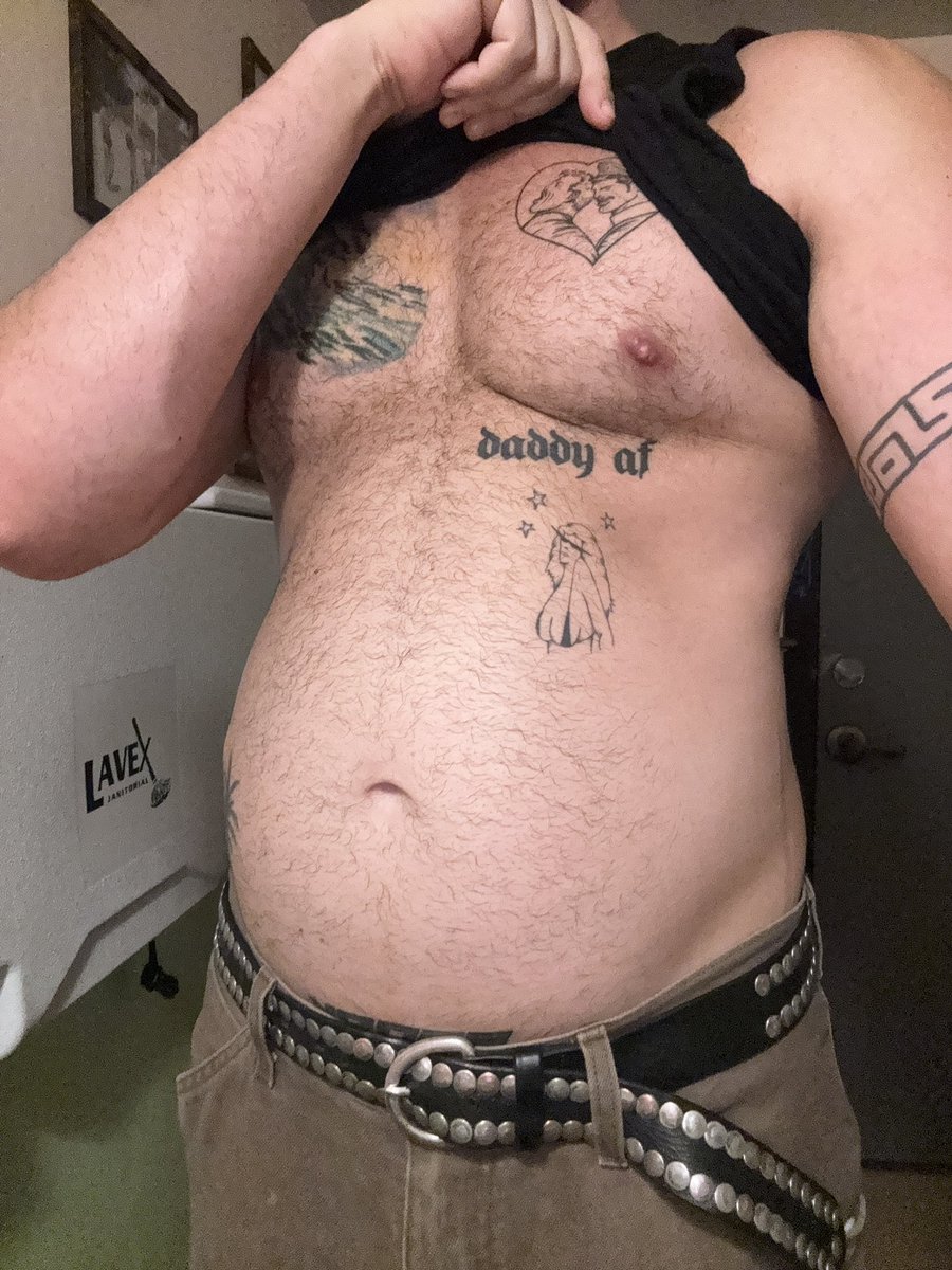 BeefyOomf tweet media