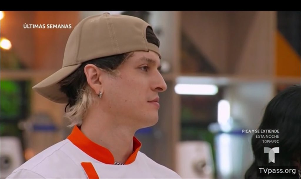 Julia_HS2's tweet photo. Dale mi Chris!! Hoy regresas!! 🧑🍳🔥
#TeamChristopher #TopChetVIP4 https://t.co/trd2exNk5e