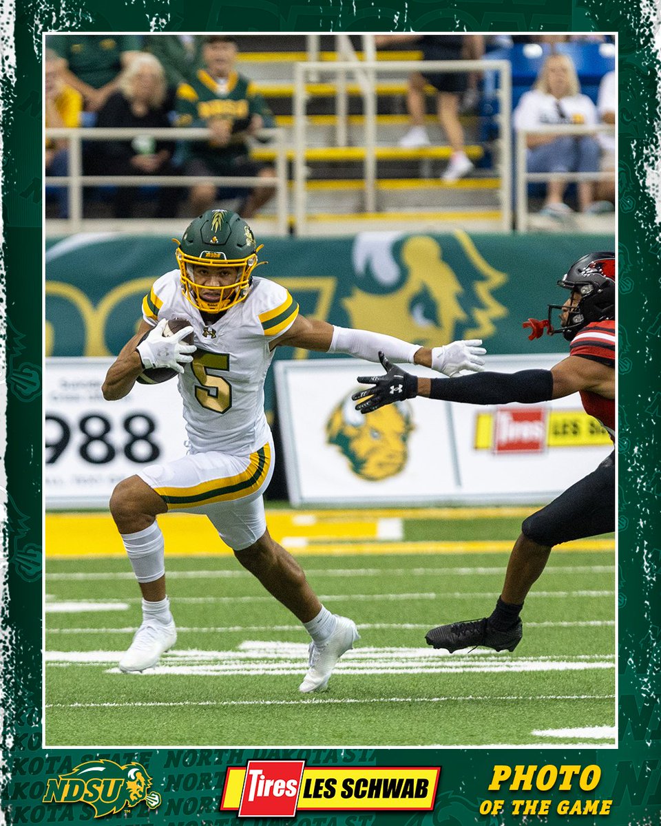 This week's Photo of the Game is Bryce Lance turning the corner for a 75-yard touchdown. 💨