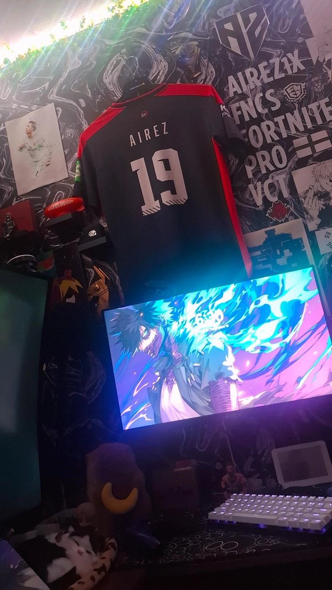 Airez1x's tweet image. New Gaming Setup For 2025 #100twin #Opticgaming #gamingsetupideas #gamingsetup #razer