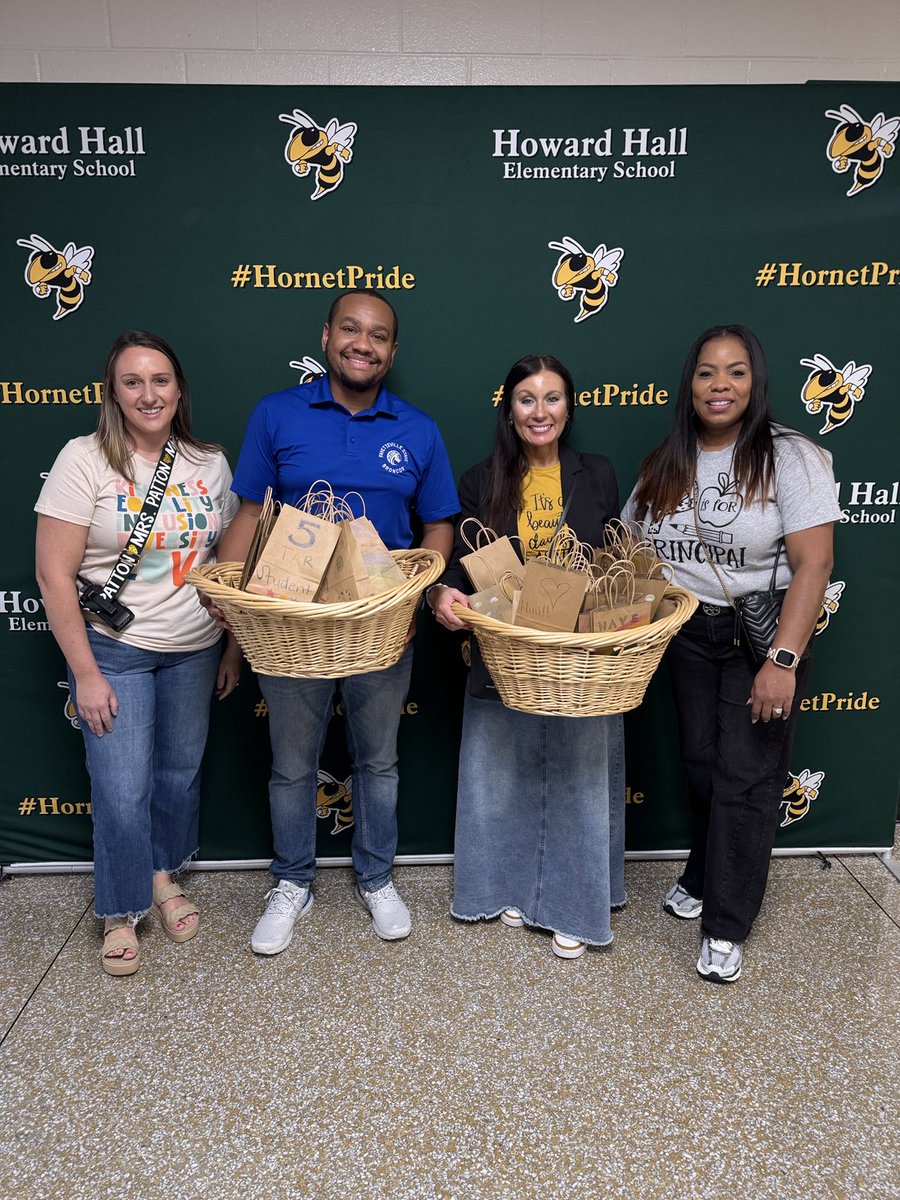 Howard Hall tweet media