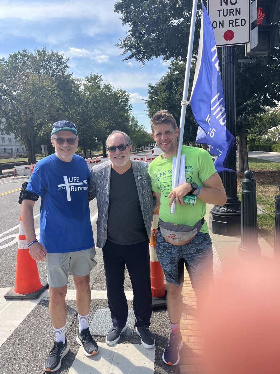 revmahoney's tweet photo. A little pun here. I was going to say, “You never know who you are going to RUN into on Capitol Hill in Washington, DC.” Well, we just RAN into, “Runners For Life” who were going to pray at the Supreme Court. #RunnersForLife #OnWithTheRevolution https://t.co/D255FiAP0K