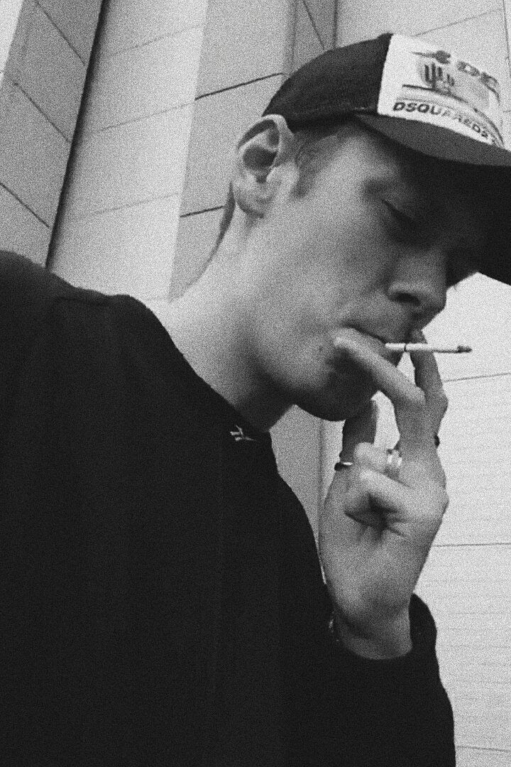 oh_its_karmaaa's tweet photo. @busyfree04 самый первый и самый любимый 😼 https://t.co/LyTq7O1f0z