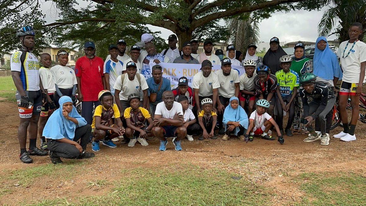HumanityFirstN1's tweet photo. The Energy in Oyo State!
​The momentum for humanity continues! Today, the Ibadan leg of the Humanity First Nigeria Walk, Run, and Bike event was a powerful and inspiring sight. Participants took to the streets, making a clear statement of their dedication.
https://t.co/BS84DosjCb https://t.co/mhK7DfMsyV