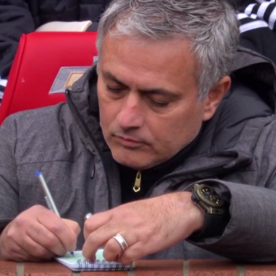 Fun fact: Reuben amorim Has just 7 wins and 8 draws in 30 premier league games for Manchester United 😭😭😂😂😂😂

#amorim #MUNMCI