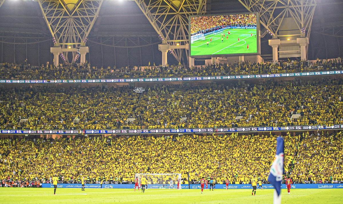 الــمـــــدرج الشــمــــالــي 🟡⚫️

                          عقلية-حضور-إلتزام

                                     ♾️🥷🏼✊🏼