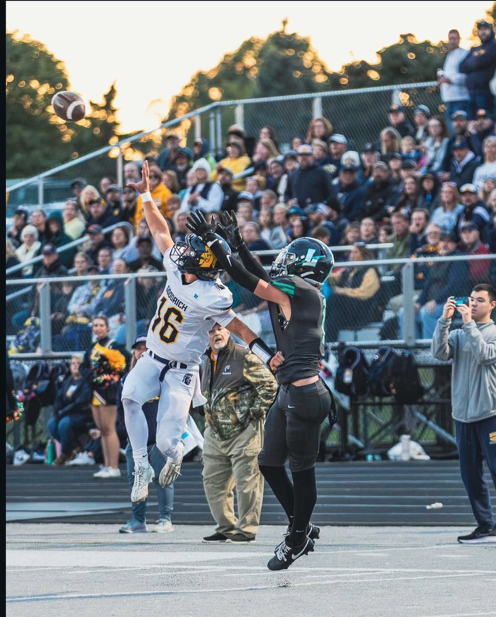 WEEK 1-3 HIGHLIGHTS!!! <a href="/MartianFB/">Goodrich Martian Football</a> 
⭐️280+ yards 
⭐️6 rushing touchdowns 
⭐️10+YPC 
⭐️16 tackles (15 solo)
⭐️2 TFL 
⭐️6 PBU 
3-0 
hudl.com/v/2SgMef