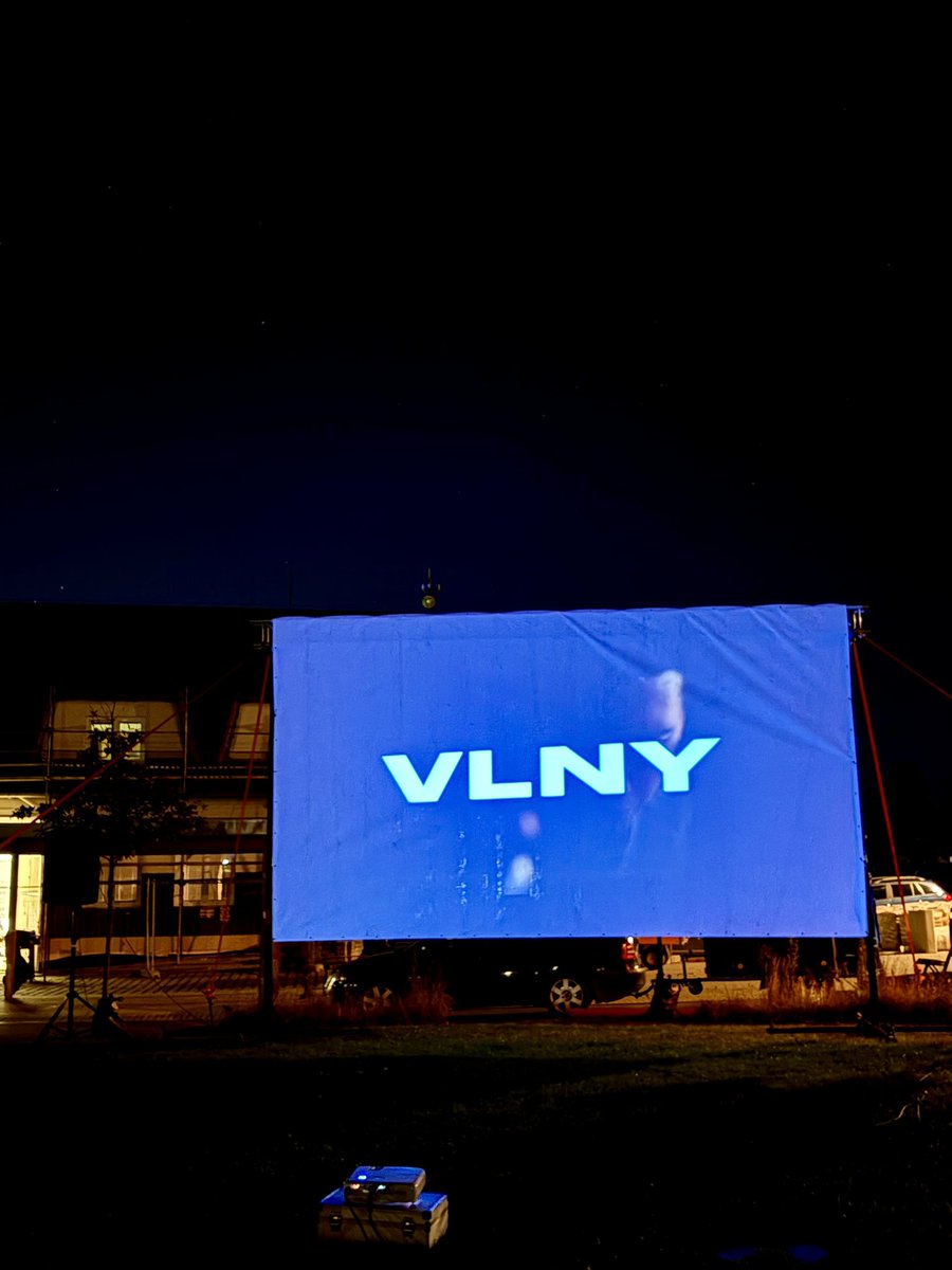 Podzimní kino🤎🍂

▫️1 300 000 politických vězňů 
▫️5 800 politických poprav nevinných lidi
▫️Miliony zničených životů
▫️Jakýkoli projev svobody byl tvrdě odsouzen a potrestán

To je vizitka komunistů. Těch komunistů v  jejichž odkazu hrdě pokračuje soudružka Konečná a spol.