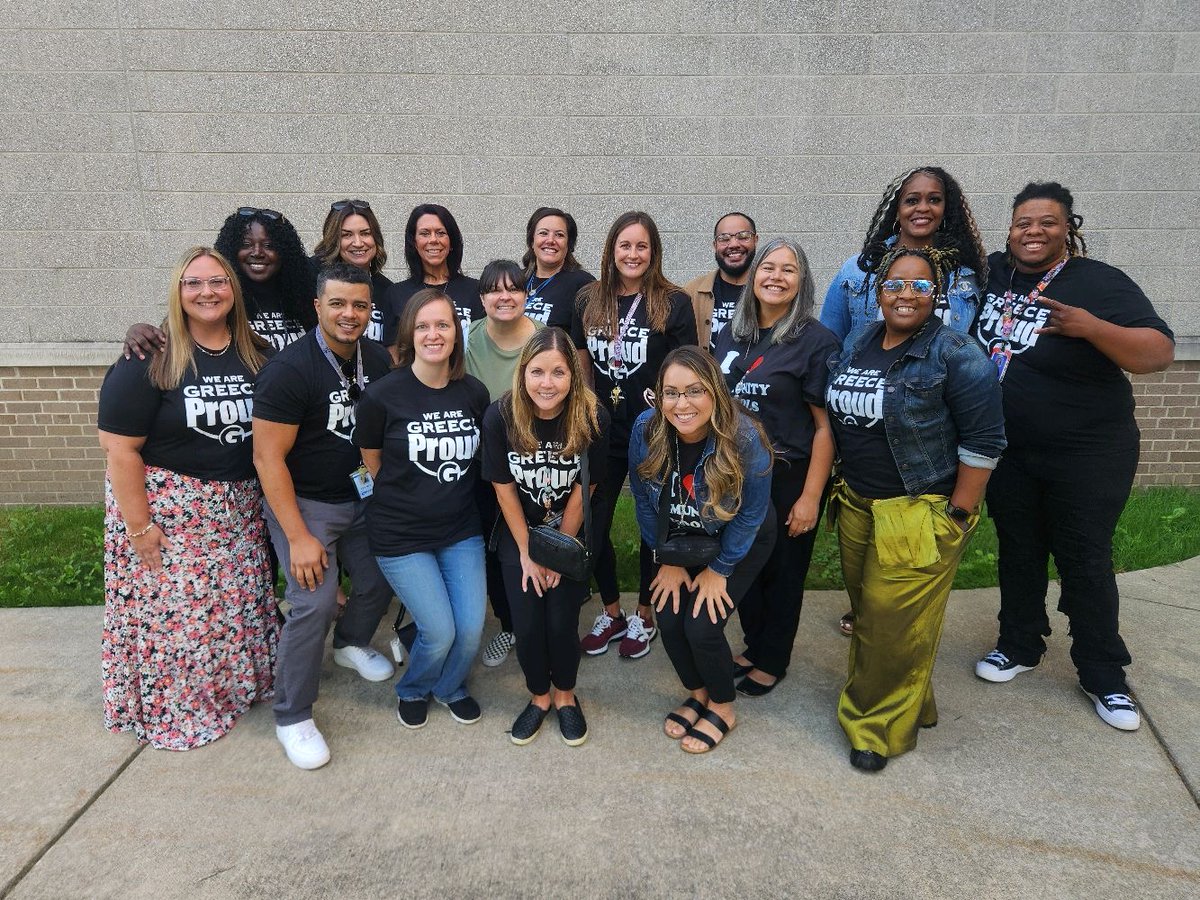 k_sper211's tweet photo. Happy Community Schools Coordinator Appreciation Week to the BEST team on Earth. @GCSDcommschools #CoordinatorsRock @GreeceCentral @CommSchools @CSCmonroecounty @Center4Youth @natcenterforcs @NYSEDNews @nyscstc https://t.co/90qEHgIKLZ