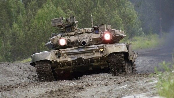 #Polska !!!!!!Z OSTATNIEJ CHWILI!!!!!
Generał Armii UK Jorkok Inmajmauf wypowiedział się w sprawię dronów i przewiduję że "armia Federacji Rosyjskiej może uderzyć w ciągu 3 tygodni na przesmyk suwalski" jedno jest pewne czasy pokoju mogą się niedługo skończyć