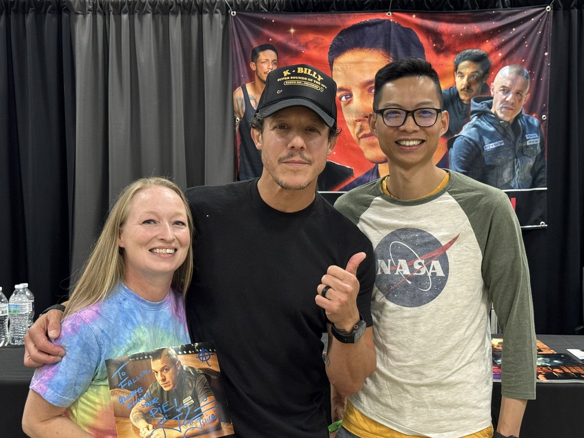 FallonTsui's tweet photo. It was so awesome to meet @Theorossi at Comic Con 2025 yesterday in Little Rock! He was so kind and had a conversation with us while autographing my picture and taking pics with us. Thank you so much Theo! #sonsofanarchy #juice #theorossi #comiccon2025 #littlerock https://t.co/KFbXq8SURG