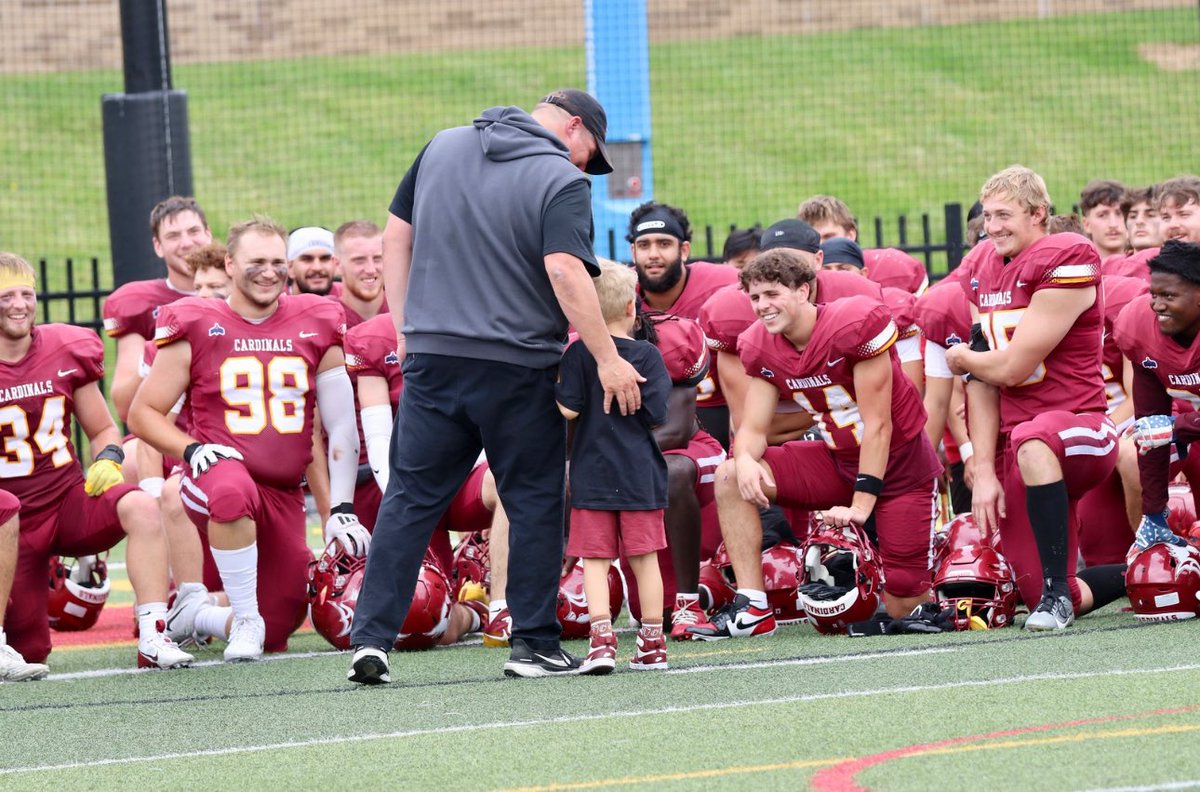Victory Sunday🔥

Cards are 2-0.

#RollCards