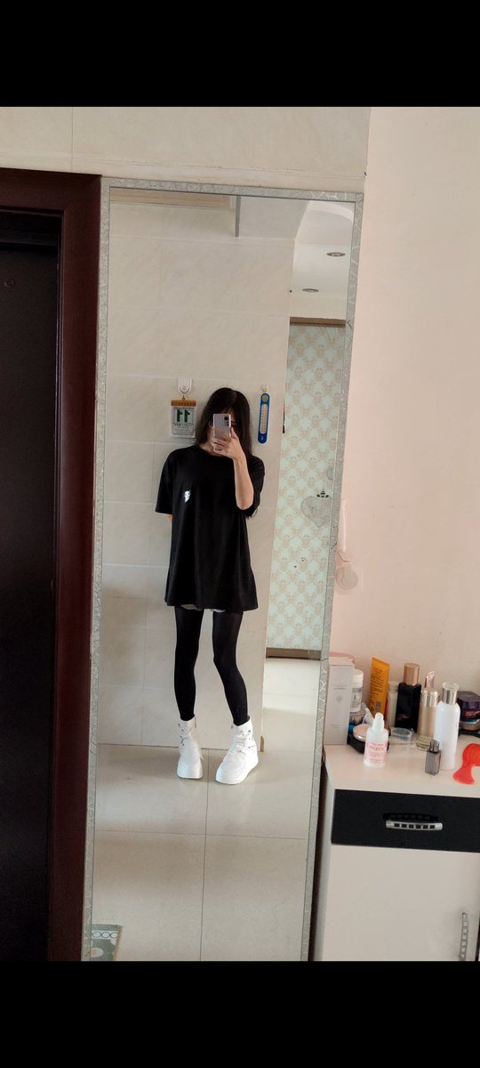 Zhui_M's tweet photo. 接游戏陪玩！！（不会可学）#男娘 #cd #游戏陪玩 #三角洲行动 #伪娘 https://t.co/PANnMAlIAV