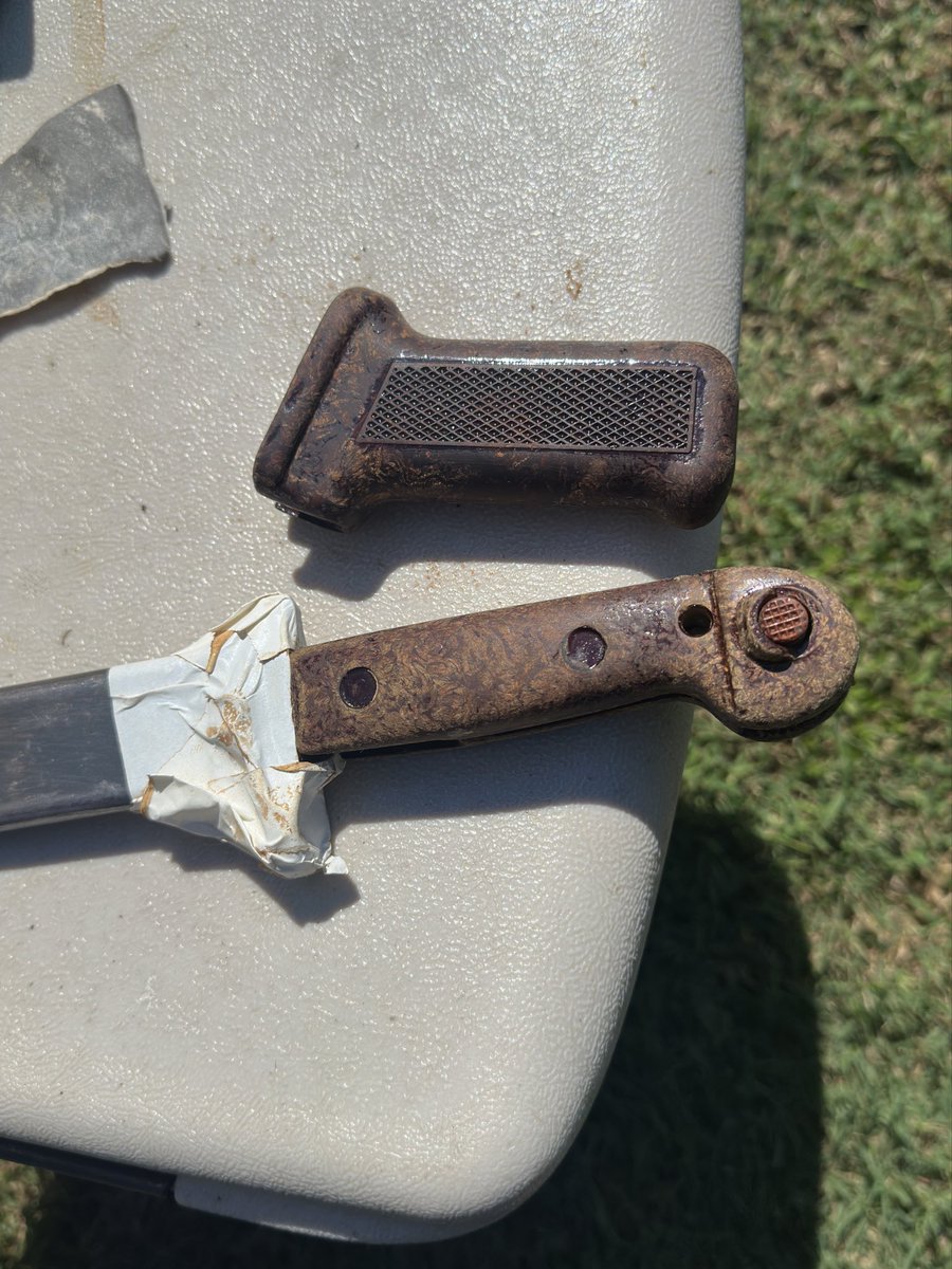 Tacticaljavi999's tweet image. Sanding is needed to smooth out the imperfections #Bakelite #Refinishing