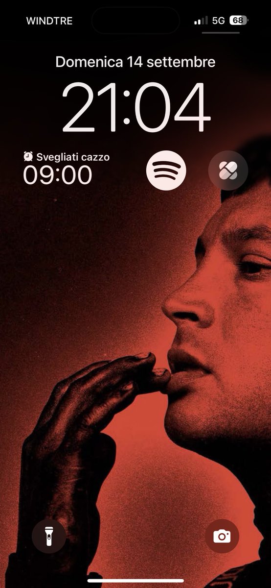 eastistyler's tweet image. DONT BREAK THE CHAIN
— wallpaper
— last song
— seventh photo
— 8 mutuals 
@spacyflow @levtiate @BeatMela @nxtsemwster @ladyzetarts @vventunopiloti @Filippo43618419 @oxhawot