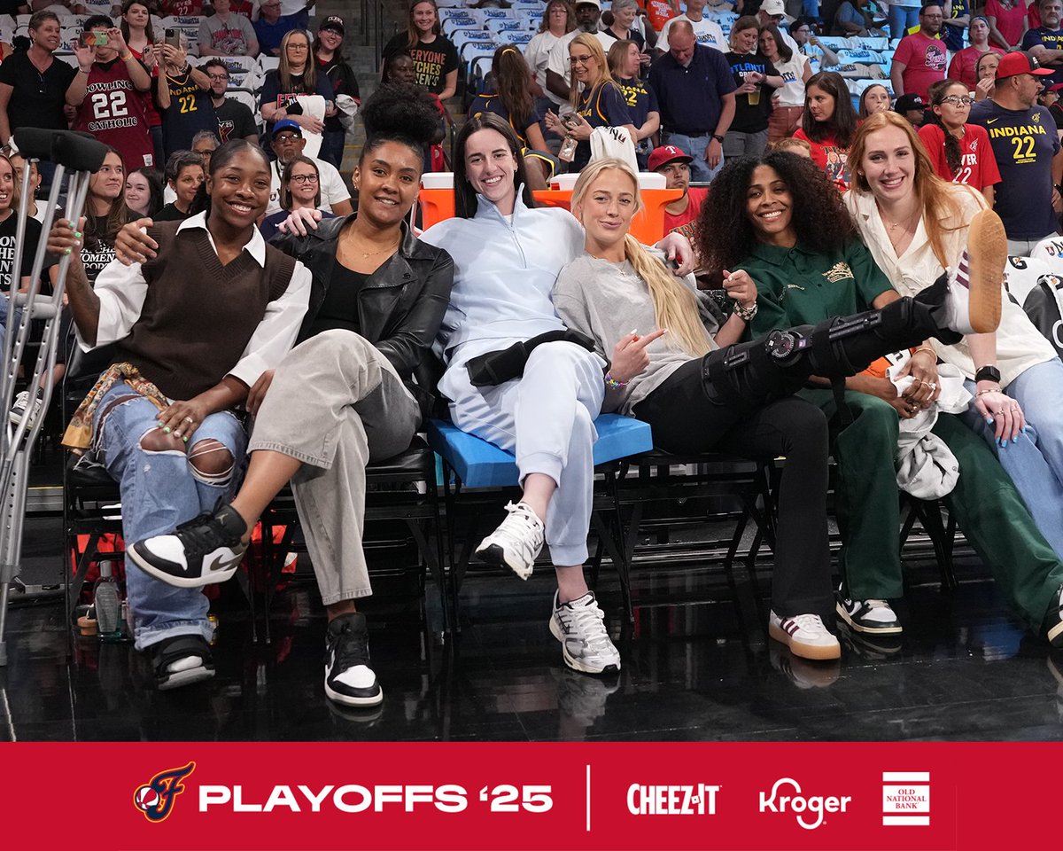 IndianaFever's tweet image. family 🫶