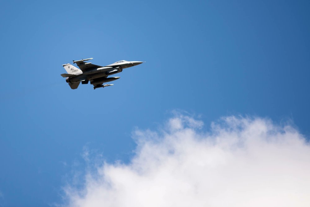 BREAKING: Fighter jets intercept plane over President Trump's golf club in Bedminster, NJ