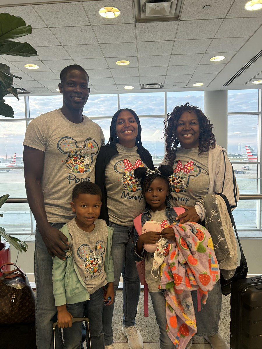 jerrya801's tweet photo. We’re going to Disney! https://t.co/tDwlxbxucf